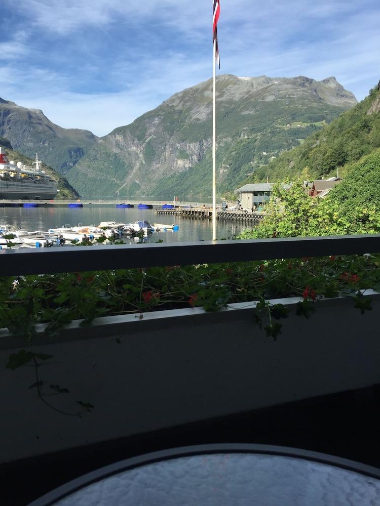 Havila Hotel Geiranger Exterior photo