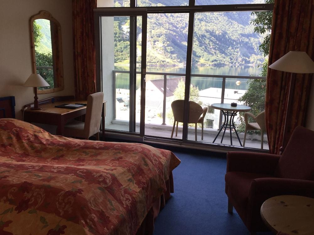 Havila Hotel Geiranger Exterior photo